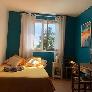 Et Dans Maison Avec Piscine Habitación en casa particular